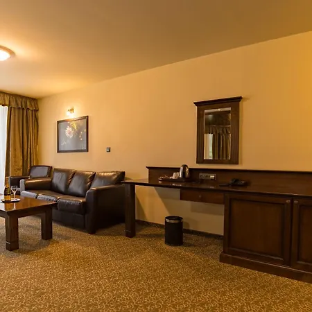 Aplend Wellness Borovica 4*