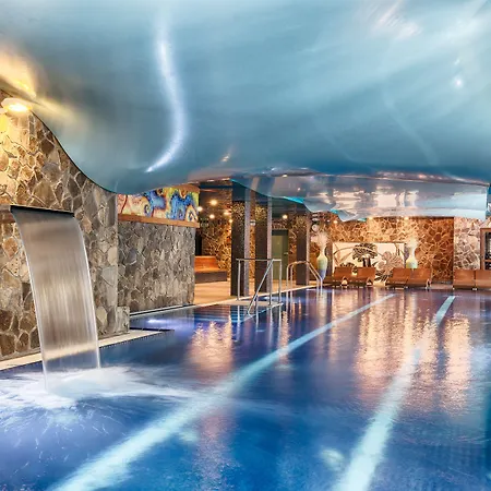 Aplend Wellness Borovica 4*