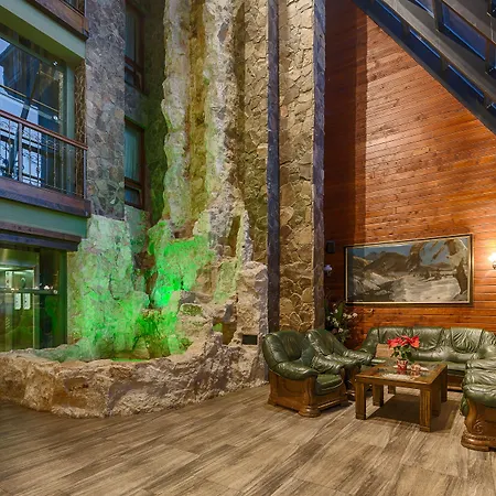 Aplend Wellness Borovica 4*