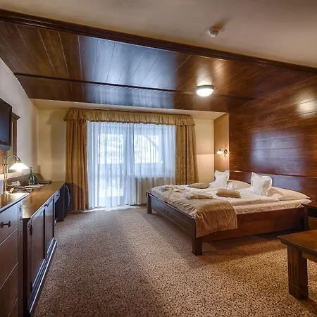 Aplend Wellness Borovica ホテル